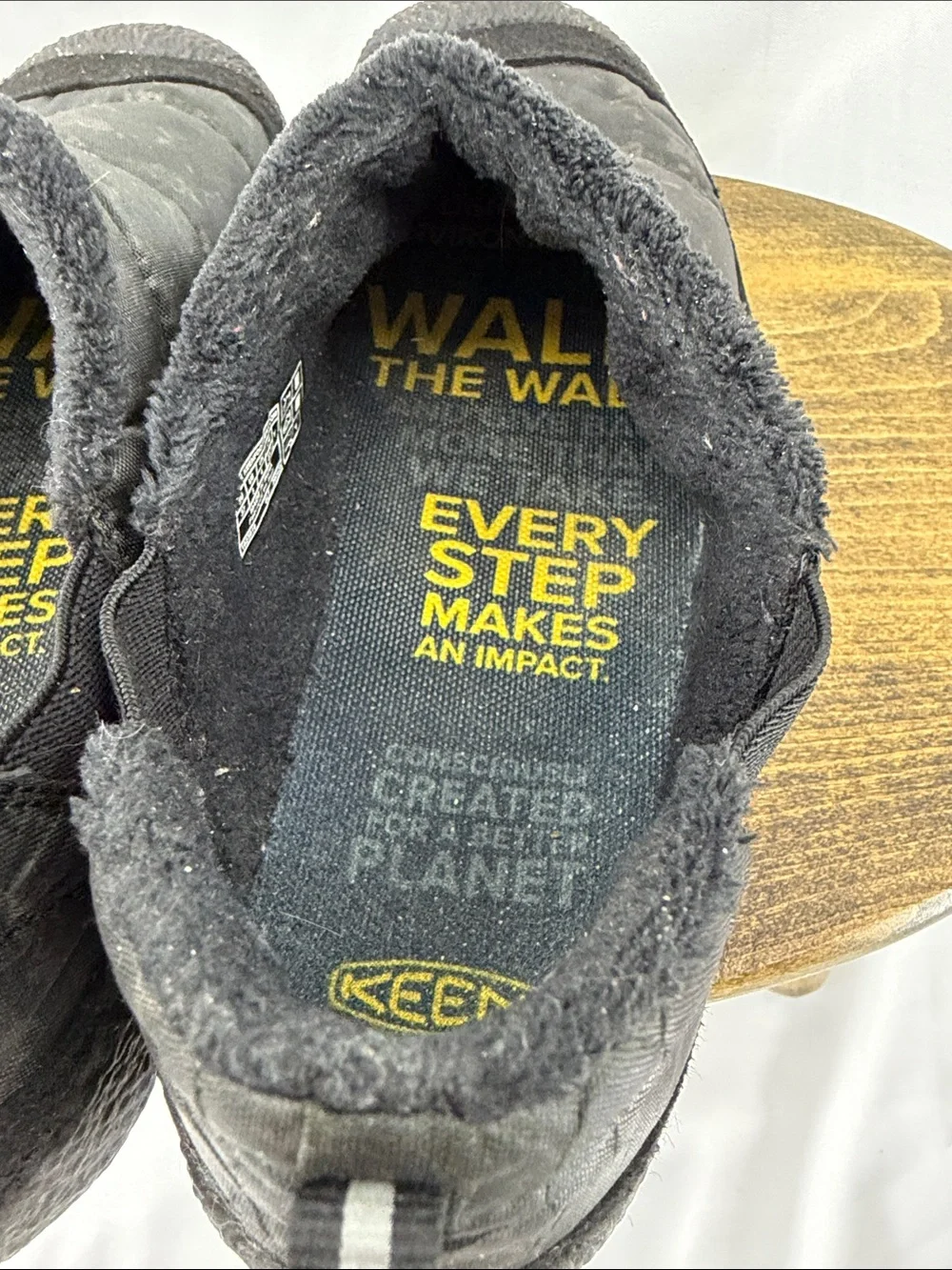 Keen Howser II Quilted Slip-on Indoor / Outdoor Shoes / Slippers, Youth Boys 5